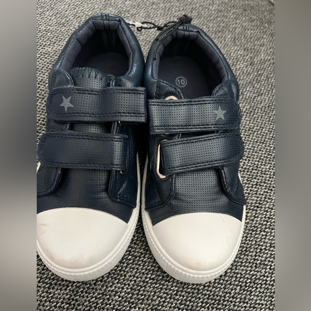 Toddler shoes